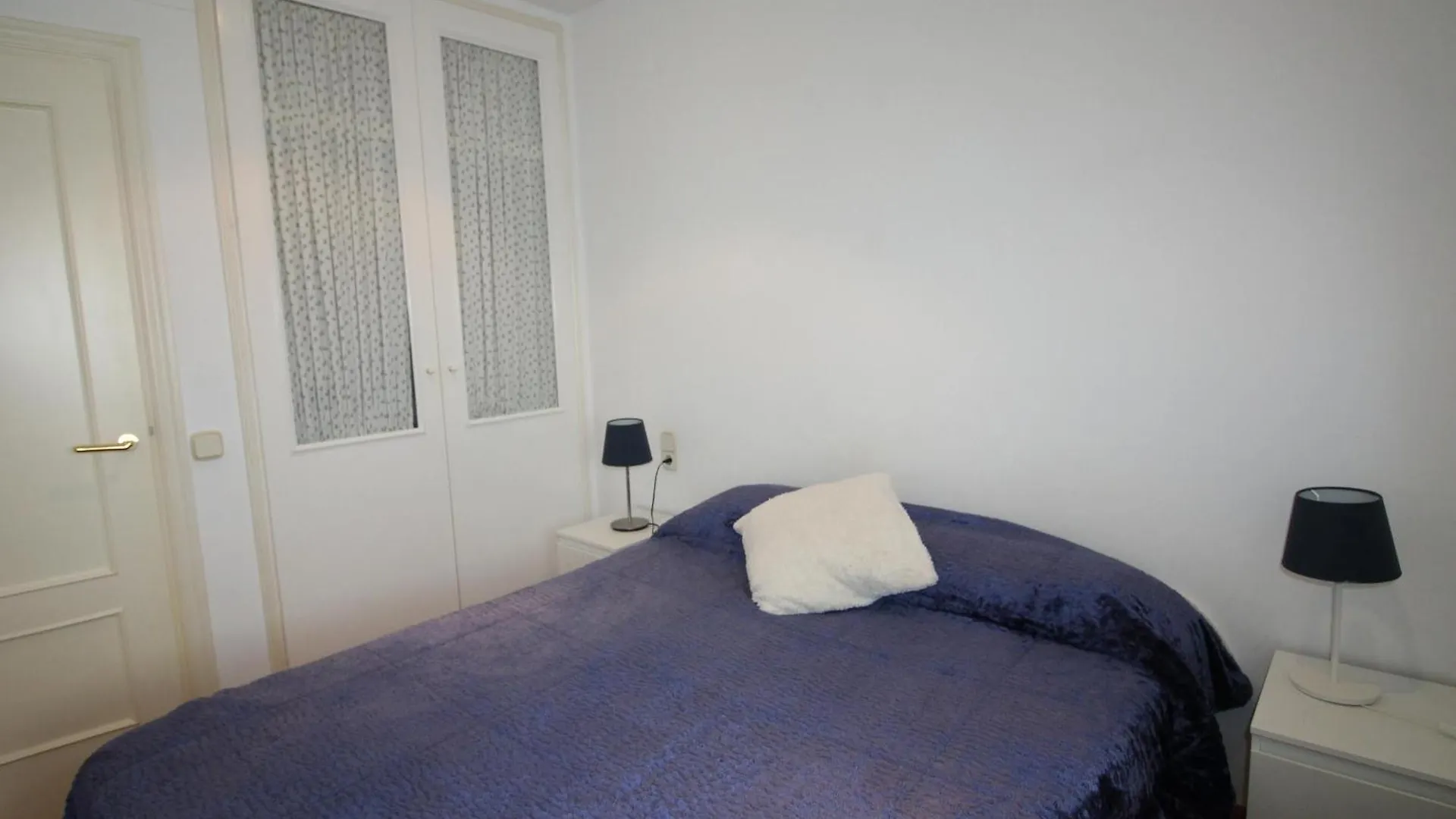 Apartment Trafalgar - Apartamento Luminoso Y Muy Amplio En El Mismo Centro Del Puerto De Llanca, A Pocos Metros De La Playa - Es-228-201